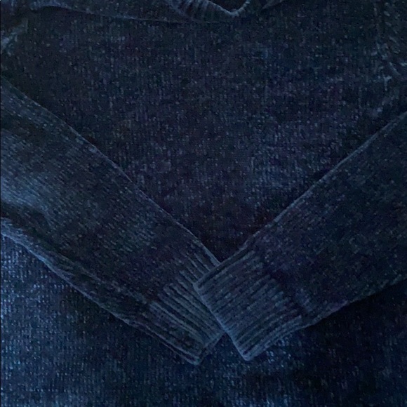 Men’s soft sweater - Picture 3 of 3